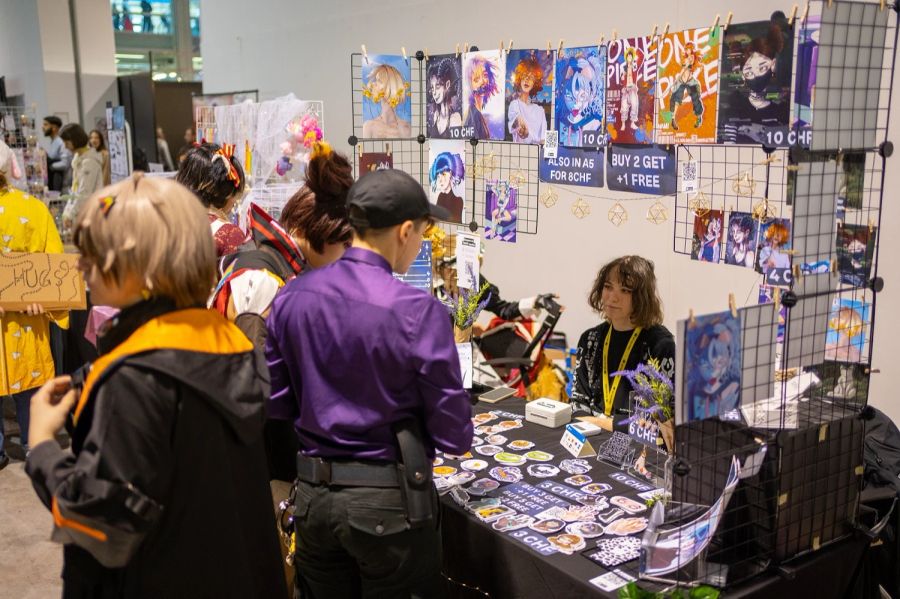 In der Artist Alley findet sich neben Bildern und anderen Produkten von Künstlern auch ein Tattoo-Art-Bereich.