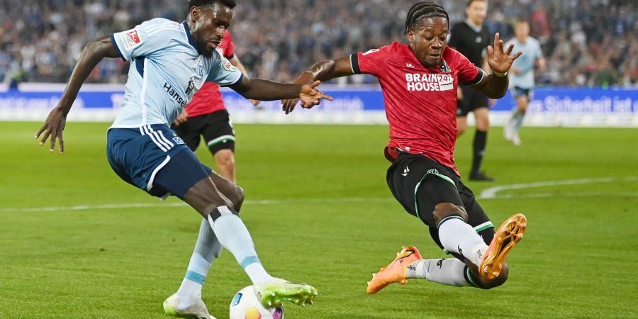 Bakery Jatta (l) war der HSV-Matchwinner in Hannover.