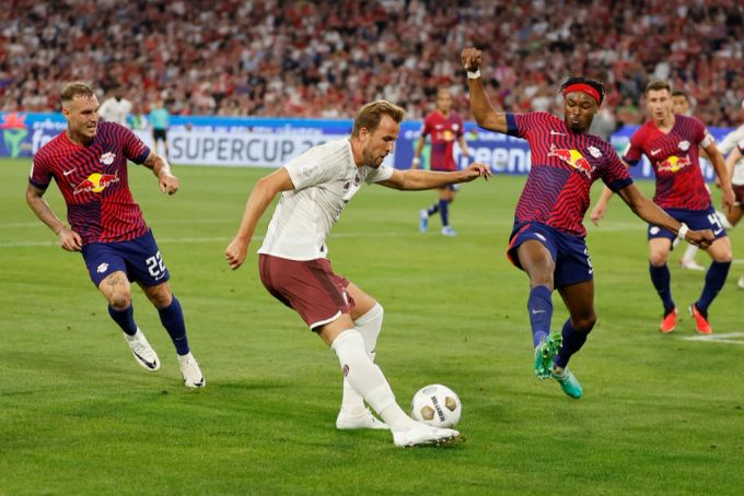 Harry Kane kann in seinem ersten Einsatz für Bayern keinen Einfluss aufs Spiel nehmen. Harry Kane