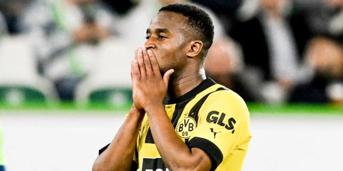 Scheint trotz des Füllkrug-Wechsels in Dortmund zu bleiben: Youssoufa Moukoko. Youssoufa Moukoko BVB