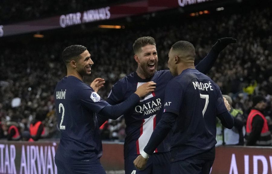 Dank Mbappé gewannen die Stars aus Paris trotzdem mit 2:1. Den entscheidenden Treffer gab es in der Nachspielzeit per Penalty.