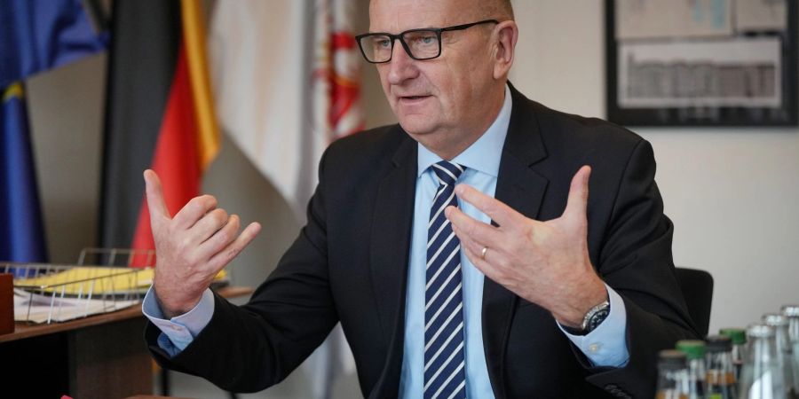 Dietmar Woidke betont, dass der Bund zu einer sicheren Versorgung verpflichtet sei.