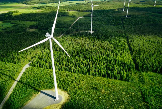 Solar- und Windenergie sollen in den nächsten Jahren mehr gefördert werden. Solar- und Windenergie