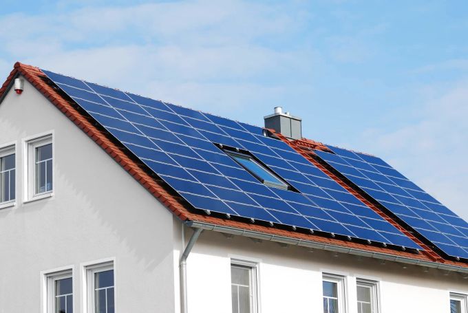 Solarmodule gibt es mit unterschiedlichen Leistungsstärken. Solarmodule