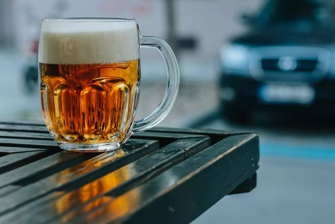 Das war wohl ein Bier zu viel. (Symbolbild) bier