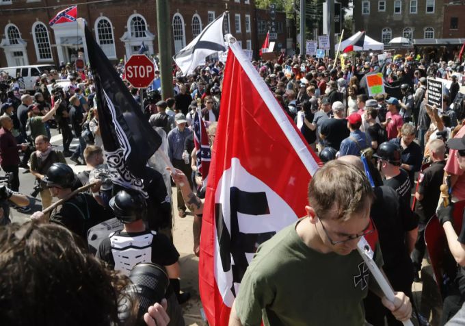 Die Demonstranten in Charlottesville versteckten ihre Gesinnung überhaupt nicht. Nazi