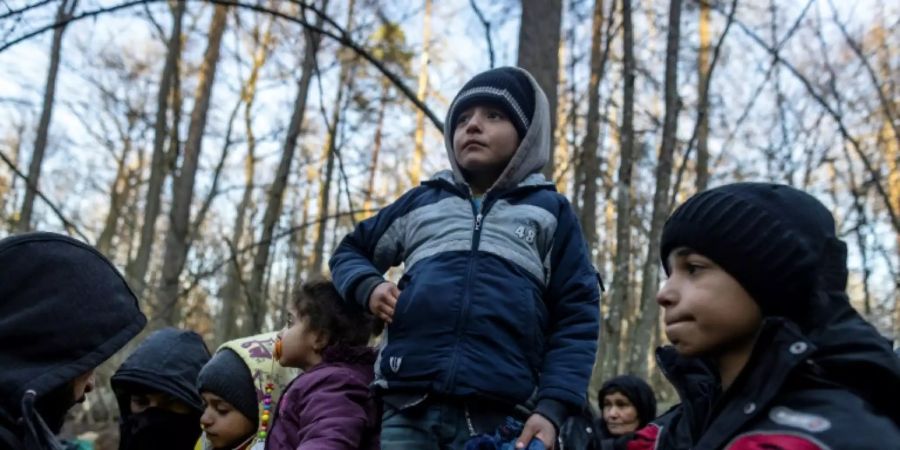 Kurdische Kinder im polnischen Grenzgebiet