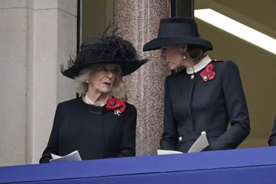 Herzogin Camilla überliess der Gattin von Prinz William den Platz.