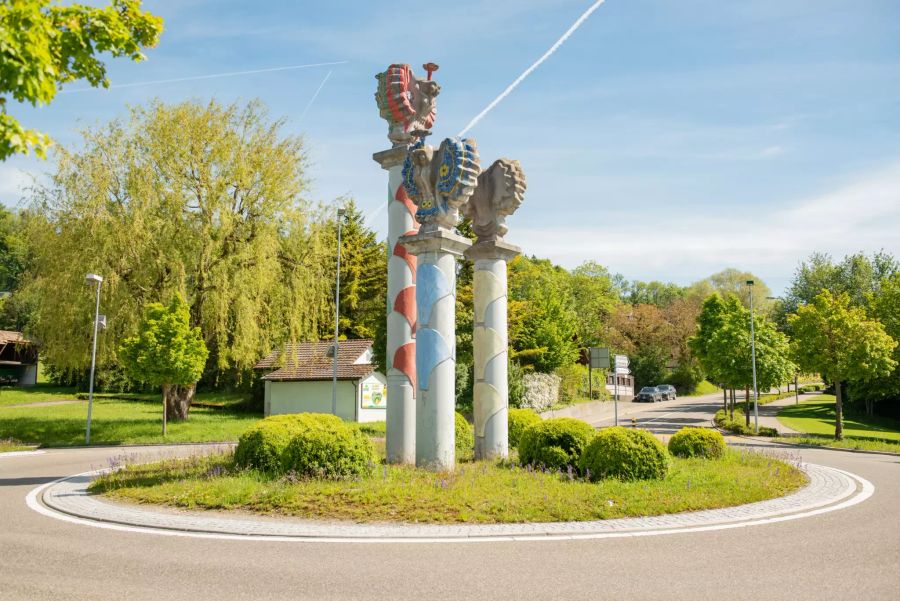 Autokreisel an der Bellikonerstrasse in Widen (AG).