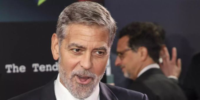 Hat gut lachen und kann einfach mal so 20 Millionen verschenken: George Clooney. George Clooney Dollar