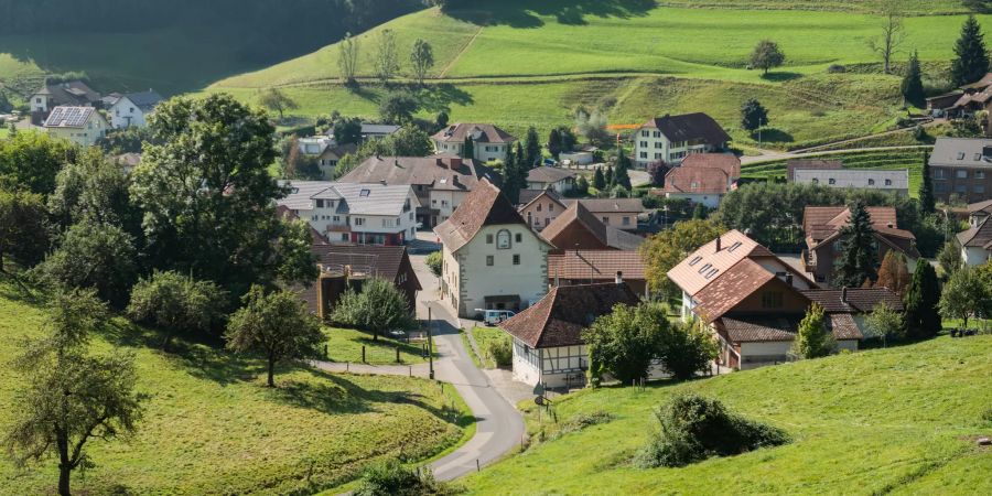 Blick auf die Gemeinde Schlossrued.