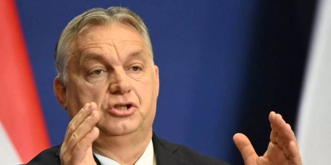 Viktor Orban bei seiner Pressekonferenz Viktor Orban bei seiner Pressekonferenz