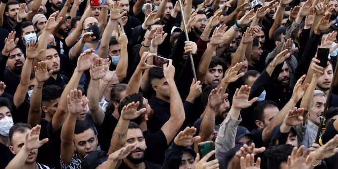 Zeremonie für die bei der Demonstration in Beirut getöteten Menschen. Lebanon Beirut