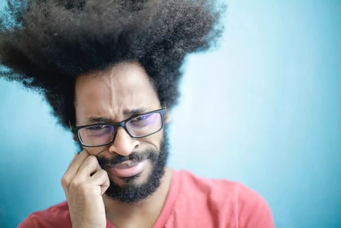 Wecken Sie kein unnötiges Misstrauen! Sie riskieren bloss eine vorschnelle Absage. Bewerbung Lebenslauf Beste Tipps