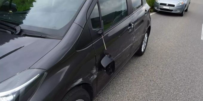 Es entstand ein Sachschaden von mehreren Tausend Franken. Unfall