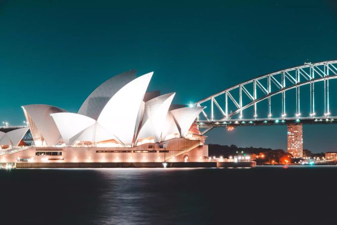 Sandro will Ende 2021 nach Australien reisen, sich ausleben. tinder-tina