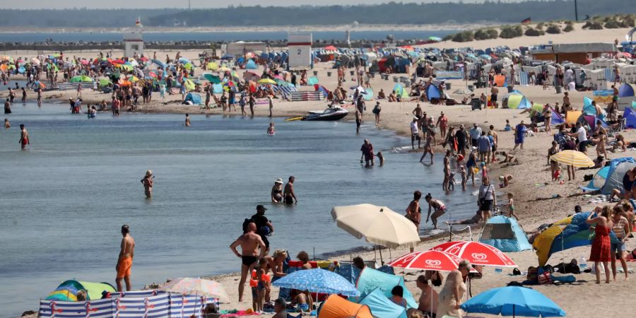 Hochsommer am Ostseestrand