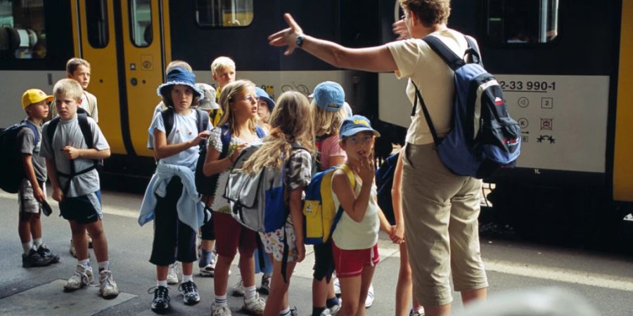 Am Dienstag waren über 2000 Schulgruppen mit dem Zug auf Reise. Das ist ein Rekord für diese Saison. (Archivbild)