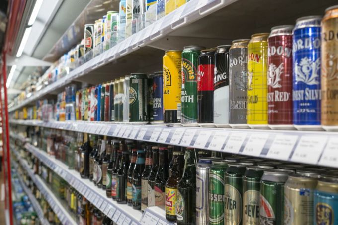 Deshalb gibt es in der Schweiz keine Warnhinweise auf Alkohol Nau.ch