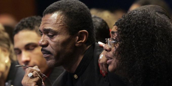 Ike Turner Jr. ist der Adoptiv-Sohn von Tina Turner. tina turner