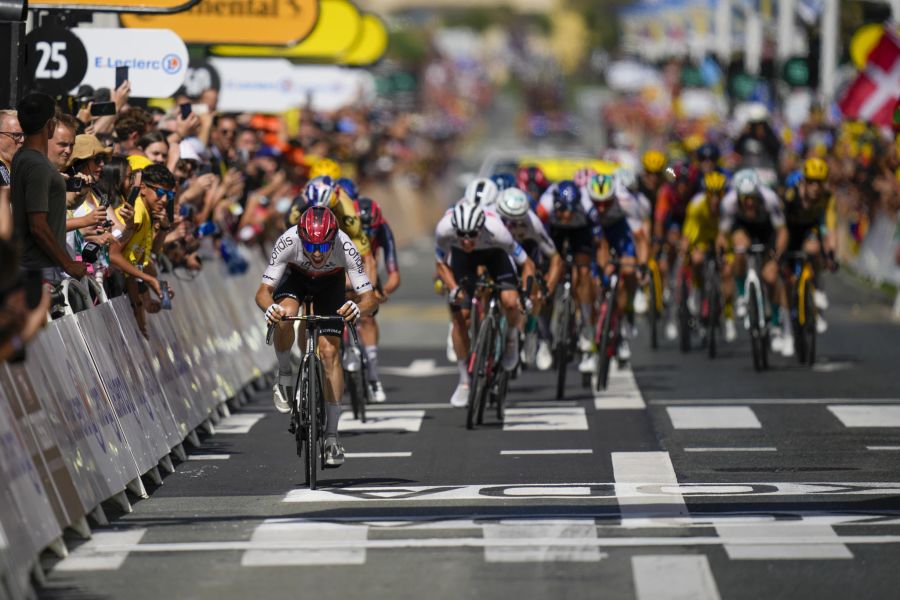 Die Veranstalter der Tour de France erhöhen wegen der Unruhen die Sicherheitsvorkehrungen.