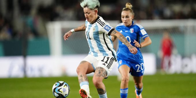 Die Argentinierin Yamila Rodriguez sorgt an der WM mit ihren Tattoos für Diskussionen. Argentinierin Cristiano Ronaldo