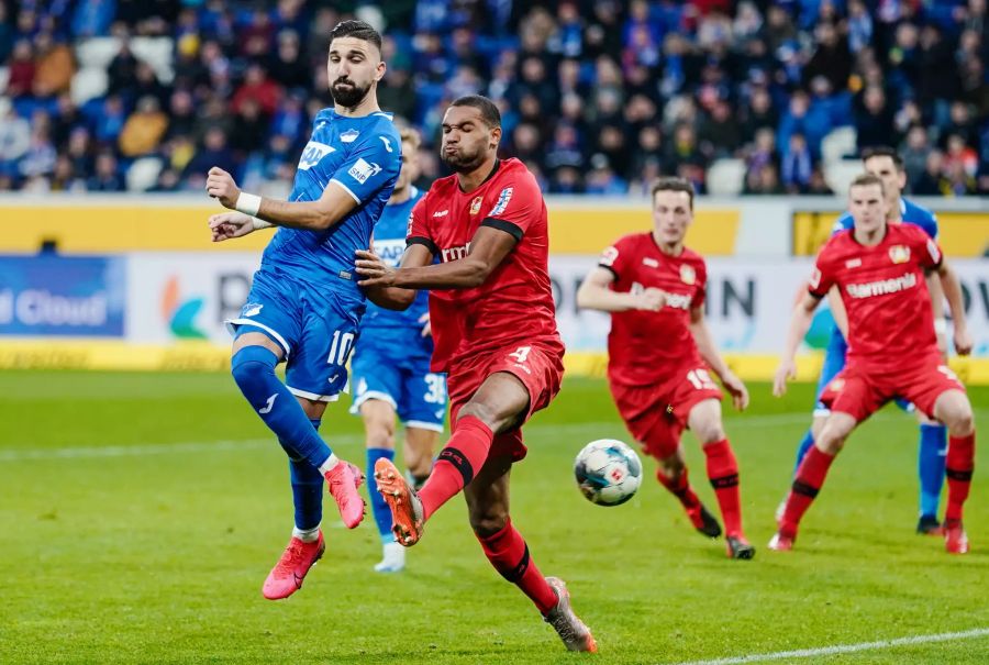 Die TSG Hoffenheim dreht nach frühem 0:1-Rückstand noch das Spiel gegen Bayer Leverkusen. Am Ende siegt man 2:1.