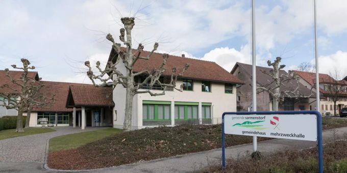 Die Gemeindeverwaltung Sarmenstorf. Die Gemeindeverwaltung Sarmenstorf.