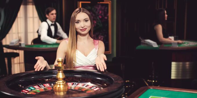 Croupiers und andere Angestellte im Casino erhalten 200 Franken, wenn sie sich gegen das Coronavirus impfen lassen. online-casino
