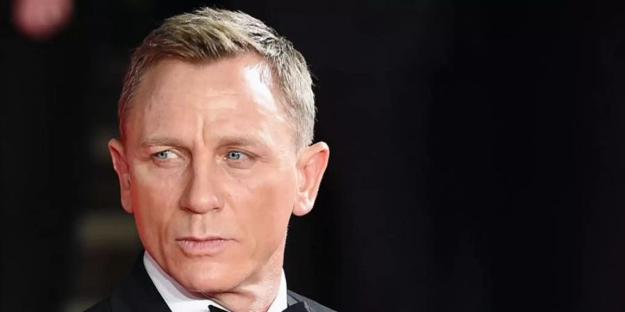 Schauspieler Daniel Craig kommt 2015 zur Premiere des neuen James Bond Films «Spectre» in der Royal Albert Hall in London. Foto: Andy Rain/epa/dpa