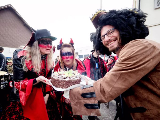 Geburtstagstorte vom Piratenbeck Gontenschwil anlässlich des 10-jährigen Vereinsjubiläums an der Fasnacht 2019. Moräneschränzer Zetzbu