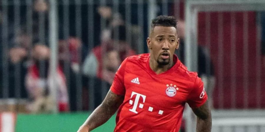 Jonglierte statt mit dem Ball auf Instagram mit Klopapier: Jerome Boateng. Foto: Matthias Balk/dpa