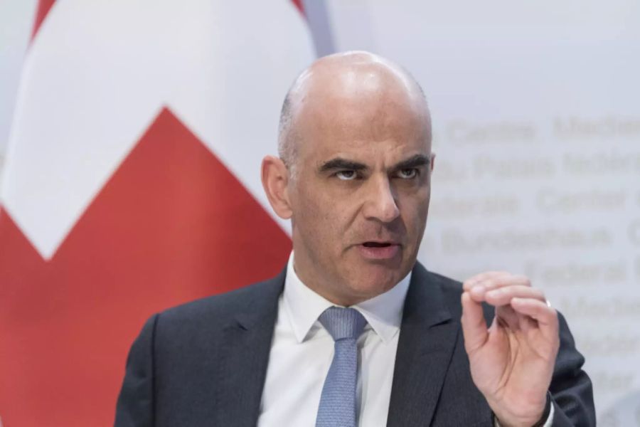 Bundesrat Alain Berset schliesslich, der das Departement des Innern (EDI) führt, würde durch Bundesrat Ignazio Cassis vertreten.