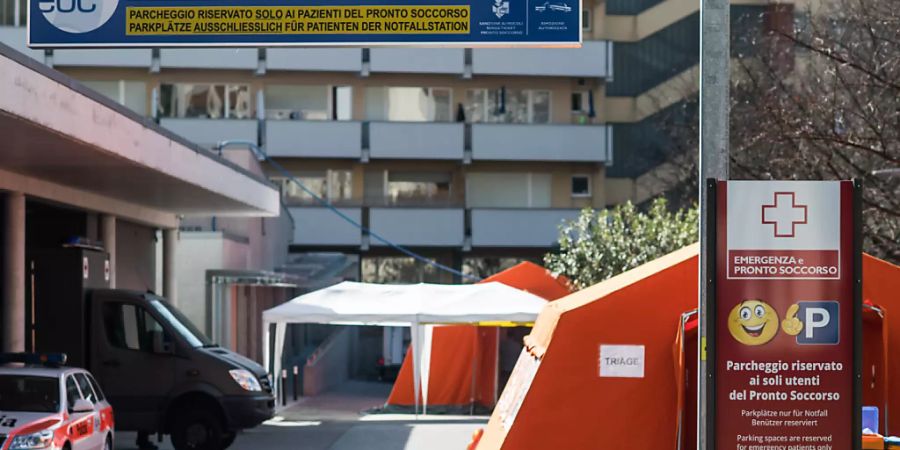 Hier kommen an der Lungenkrankheit Covid-19 leidende Patienten hin: Das Kantonsspital La Carità in Locarno.