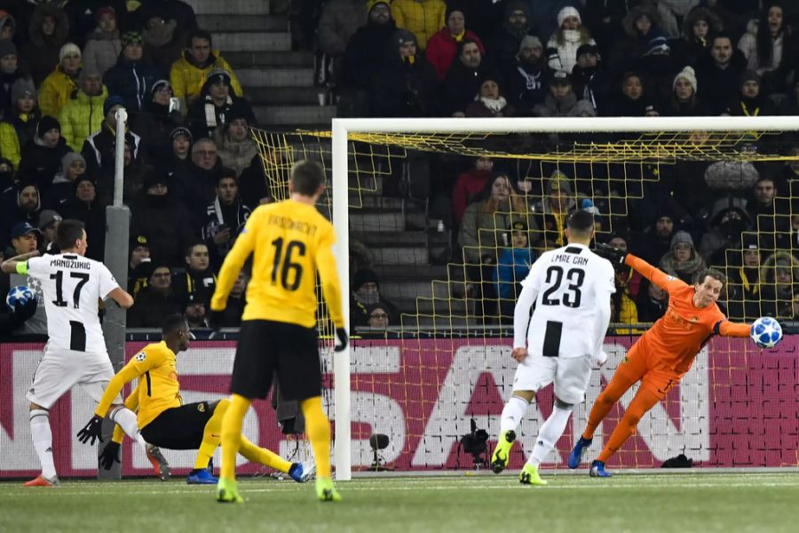 Marco Wölfli beim Sieg über Juventus Turin in der Champions League.