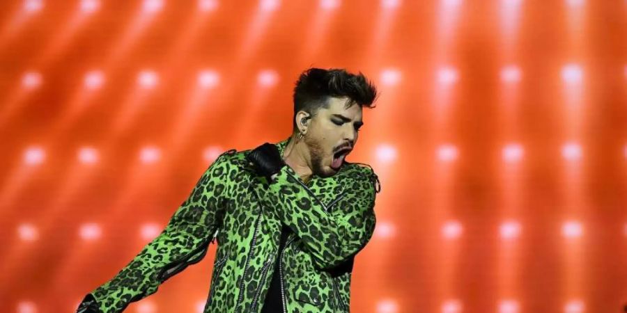 Adam Lambert ist momentan Single. Foto: Joel Carrett/AAP/dpa