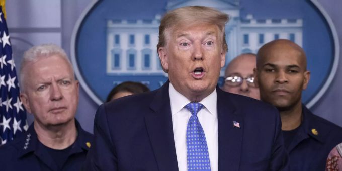 Donald Trump während einer Pressekonferenz zur Coronakrise in den USA. Virus Outbreak Trump