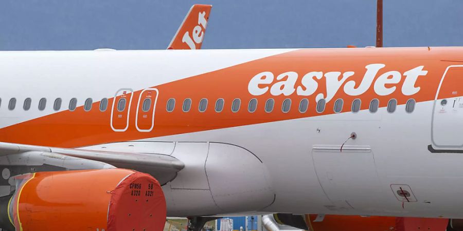 Der britische Billigflieger Easyjet hofft für sein Schweizer-Geschäft auf Staatshilfe des Bundes. Wegen der Reisebeschränkungen zur Bekämpfung des Coronavirus hat die Fluggesellschaft ihren Flugbetrieb inzwischen ganz eingestellt. (Archivbild)