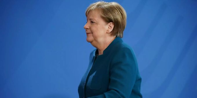 Angela Merkel arbeitet weiterhin aus der häuslichen Quarantäne und wird sich Anfang der kommenden Woche erneut testen lassen. (Archivbild) Angela Merkel arbeitet weiterhin aus der häuslichen Quarantäne und wird sich Anfang der kommenden Woche erneut testen lassen. (Archivbild)