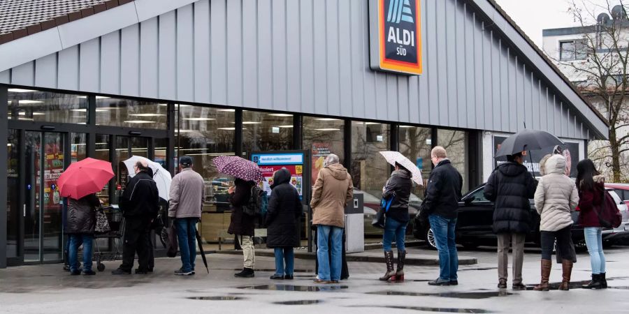 Coronavirus - Aldi verkauft Desinfektionsmittel