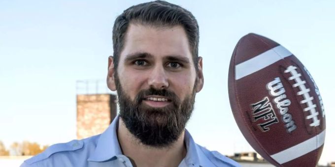 Neues Testimonial - Sebastian Vollmer: Ex-NFL-Profi wirbt für Doritos