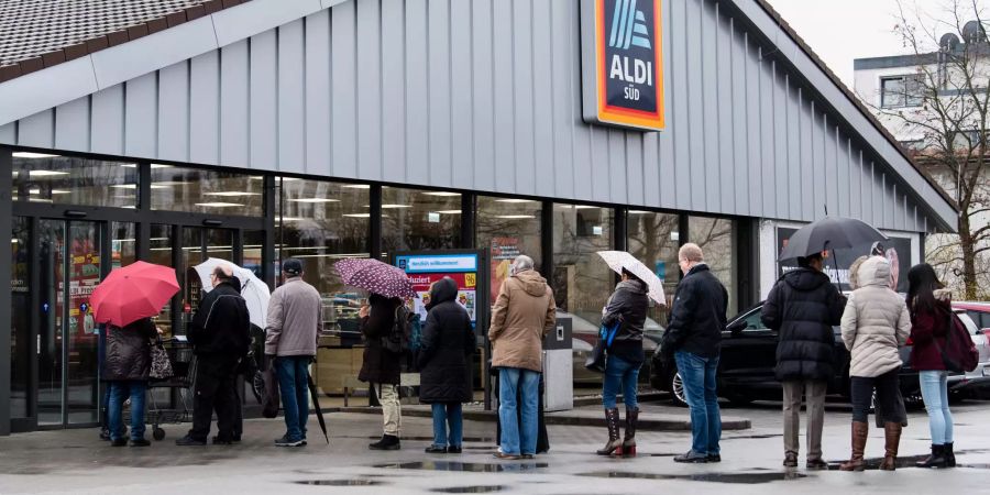 Coronavirus - Aldi verkauft Desinfektionsmittel