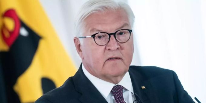 Bundespräsident Frank-Walter Steinmeier beginnt heute einen dreitägigen Besuch in Tschechien. Foto: Bernd von Jutrczenka/dpa Bundespräsident Frank-Walter Steinmeier beginnt heute einen dreitägigen Besuch in Tschechien. Foto: Bernd von Jutrczenka/dpa