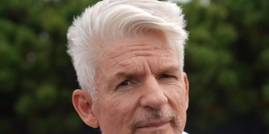 Heinz Strunk meldet sich mit einem Beziehungsroman zurück. Foto: Marcus Brandt/dpa