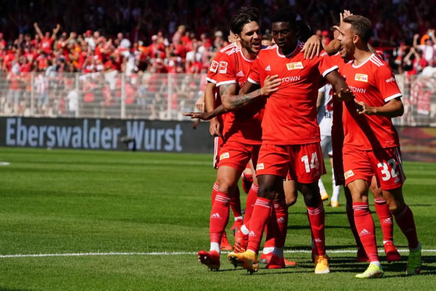Taiwo Awoniyi bringt das Heimteam in Front.