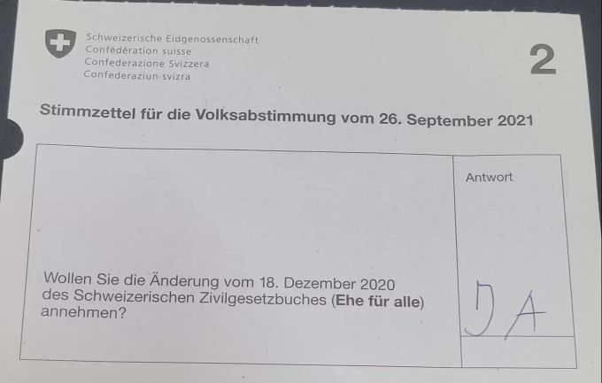 So sieht ein korrekt ausgefüllter Stimmzettel aus. Ehe für alle