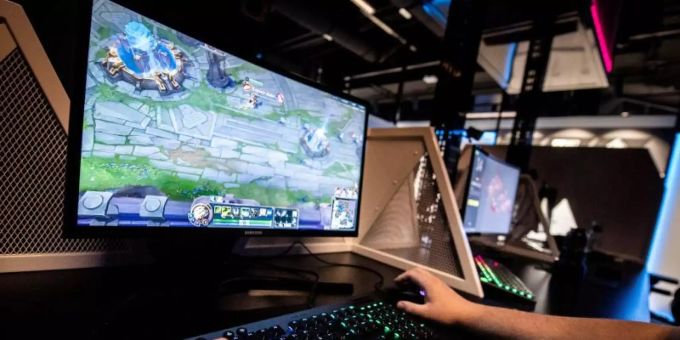 Nach dem Aufstieg in die LoL Prime League im Frühjahr beendete PENTA 1860 die Sommer-Saison auf Platz eins. Foto: Zacharie Scheurer/dpa-tmn/dpa Nach dem Aufstieg in die LoL Prime League im Frühjahr beendete PENTA 1860 die Sommer-Saison auf Platz eins. Foto: Zacharie Scheurer/dpa-tmn/dpa