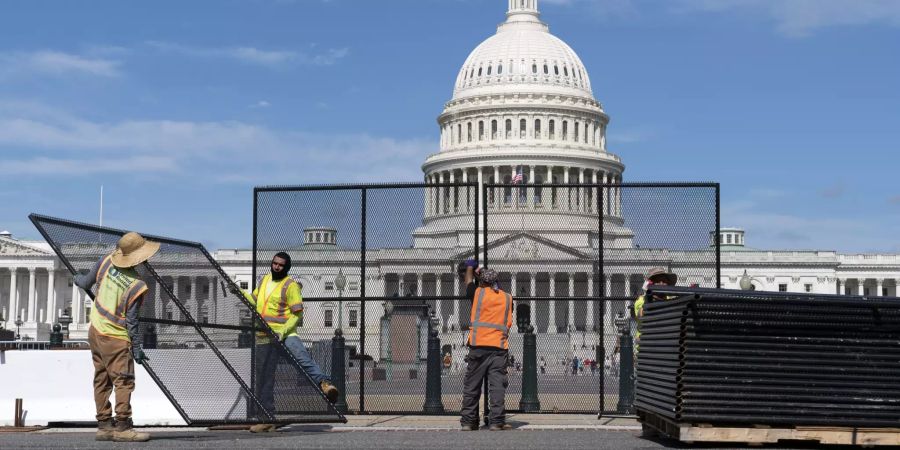 Capitol Breach Fence