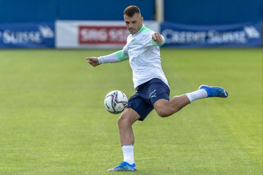 Granit Xhaka beim Training der Schweizer Nati in Basel.