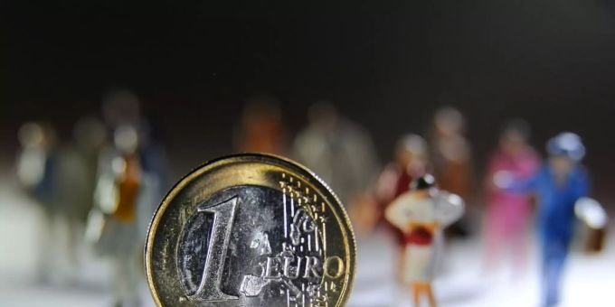 Tarifverdienste steigen schwächer als Verbraucherpreise Tarifverdienste steigen schwächer als Verbraucherpreise